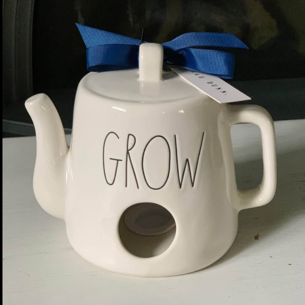 Rae Dunn Grow Tea Pot Birdhouse